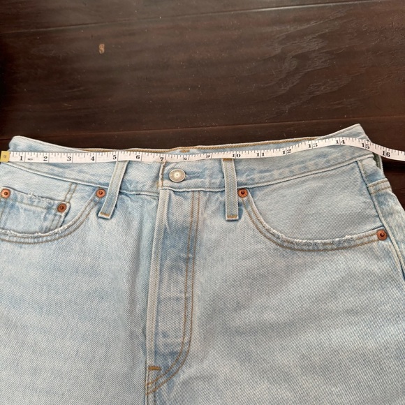 Levi’s 501 Light Blue Distressed Denim Shorts cut off boho western festival 29 - Picture 9 of 9